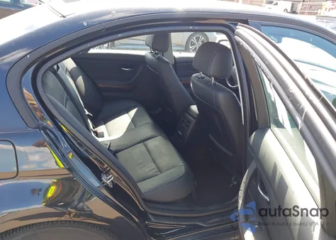 2010 BMW 328I xDrive z USA, uszkodzony, nr VIN WBAPK5C53AA647353